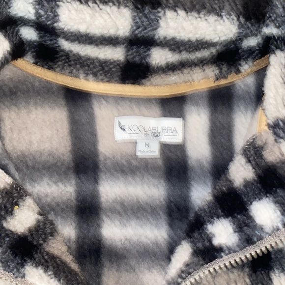 Koolaburra by UGG Brushed Back Sherpa Funnel Neck Pullover Women’s Medium - Picture 5 of 12